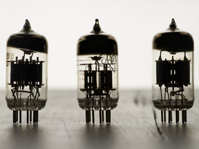 Lámparas de transistores - componentes discretos